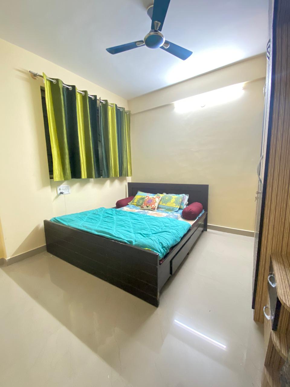 Semi Furnished 3BHK Flat for Rent at Sarjapur Road Alt Service