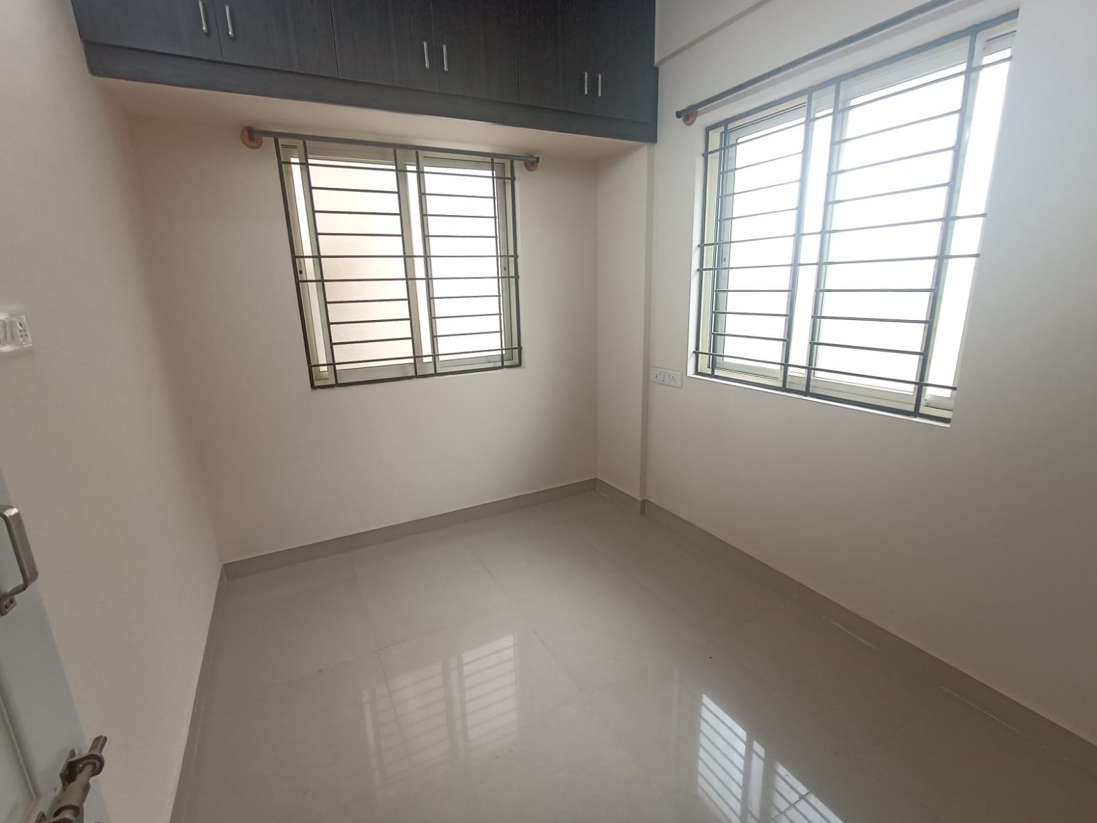 1B-Marathahalli-OM SRI NILAYA-403 Alt Service Apartment
