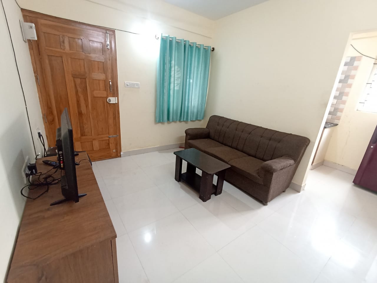 1BHK Furnished Flat near Oyo Flagship in HSR Layout Alt Service