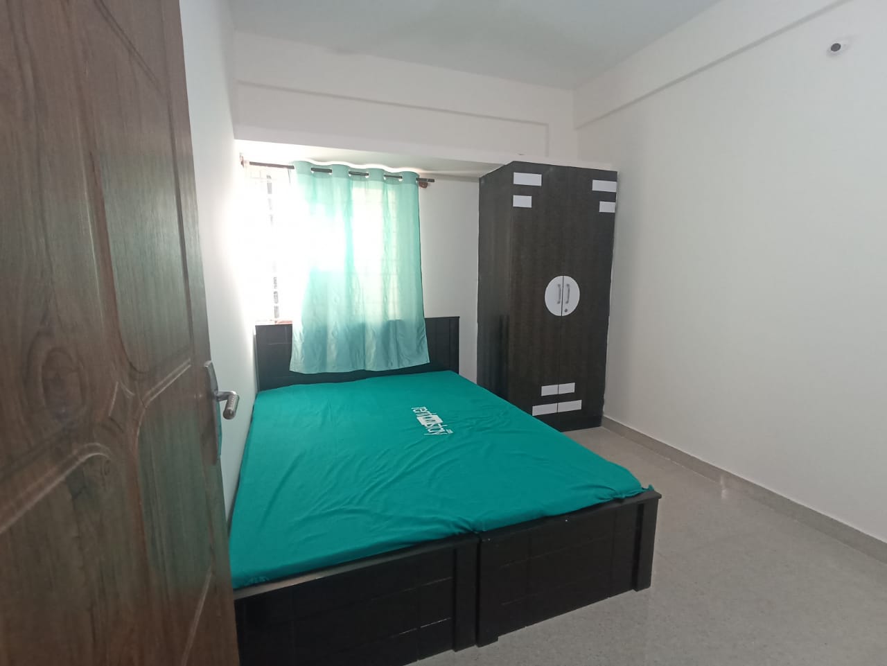 Fully furnished BHK flat for Regular stay in Electronic city