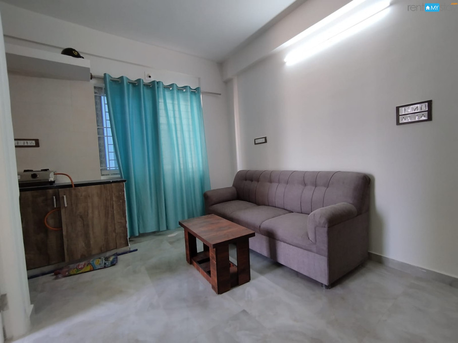 Affordable 1BHK Fully Furnished Flat in Whitefield Alt Service
