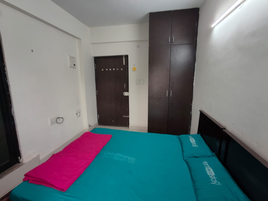 Semi Furnished Studio flat for rent near Glentree school Alt