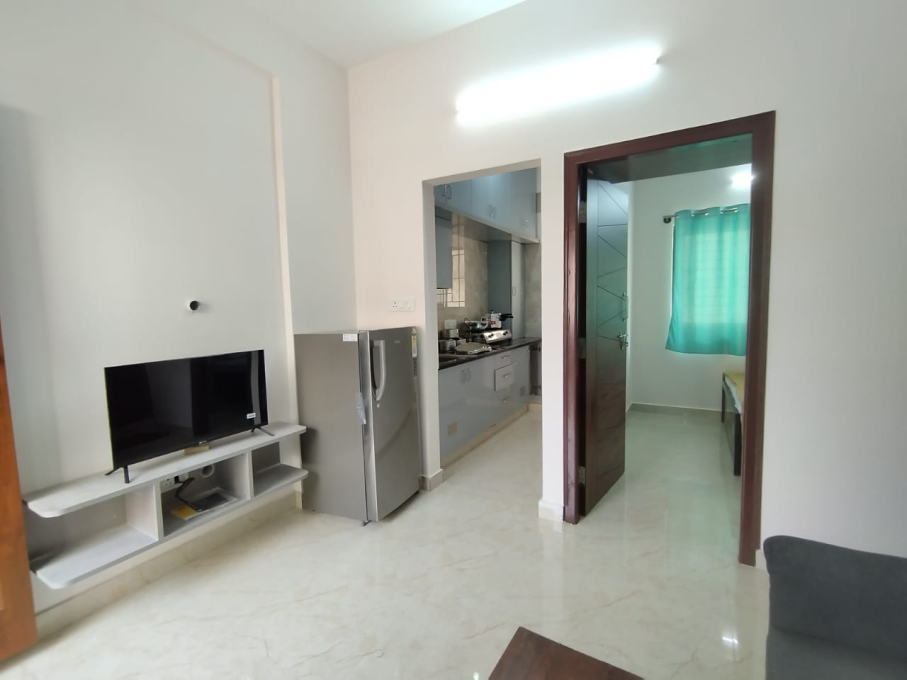 1BHK Fully furnished flat with Bike parking in Whitefield Alt