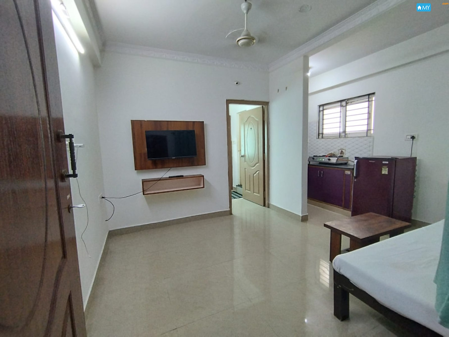 Fully furnished 1BHK for Bachelors in BTM Layout Alt Service
